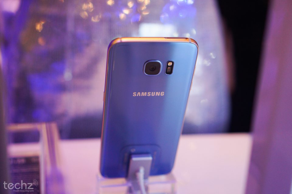 Samsung Galaxy S7 Edge Blue Coral chính thức mở bán tại Việt Nam