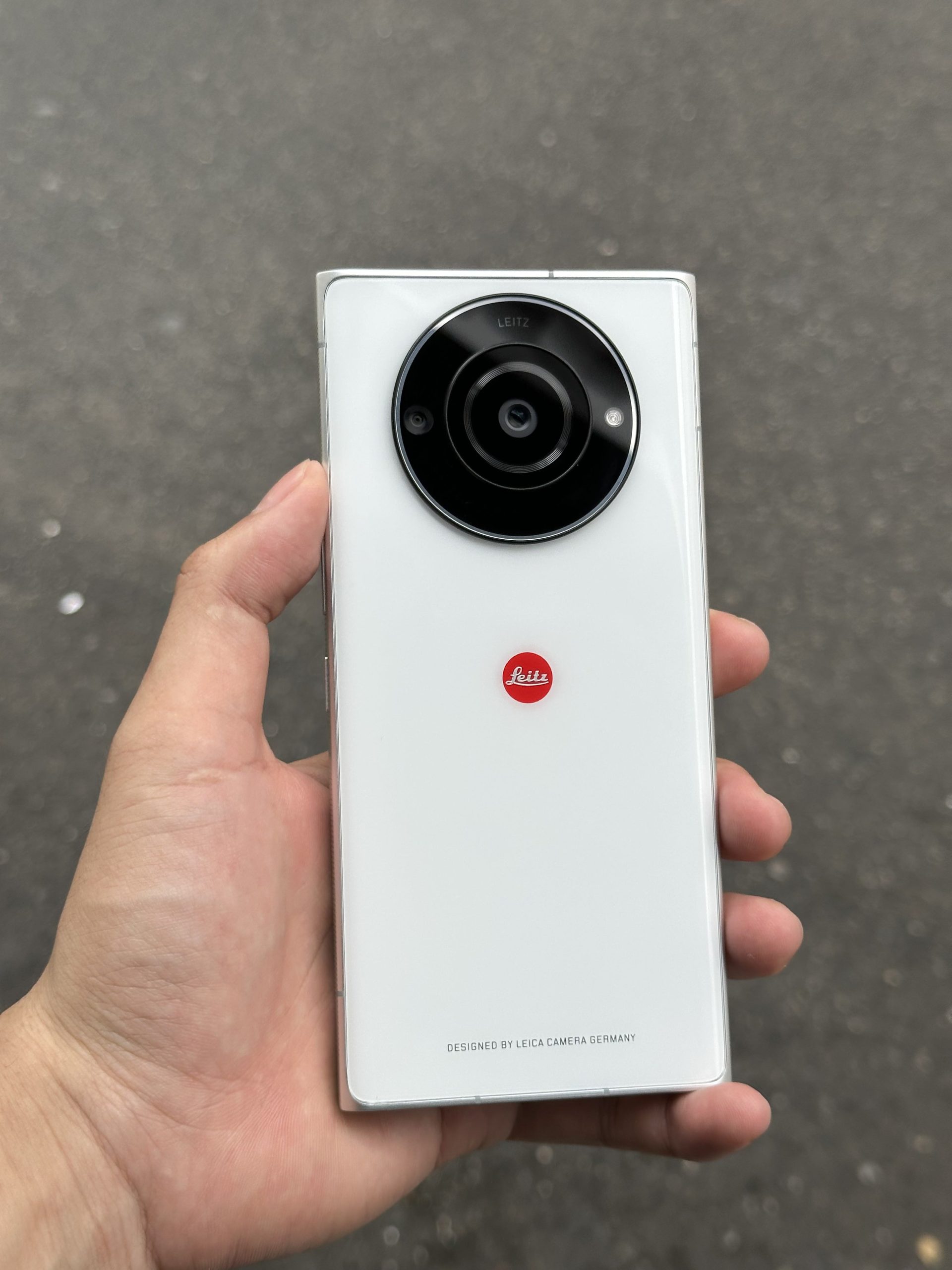 Điện thoại Leica Leitz Phone 2 cũ chính hãng tại DidongNCT